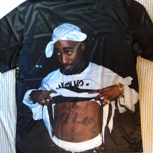 Tupac Shakur Shirt - Picture 3 of 3
